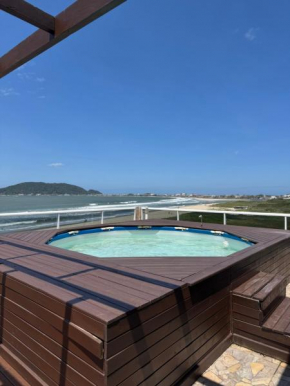 Apartamento Cobertura Beira-mar 3 quartos Piscina Privativa